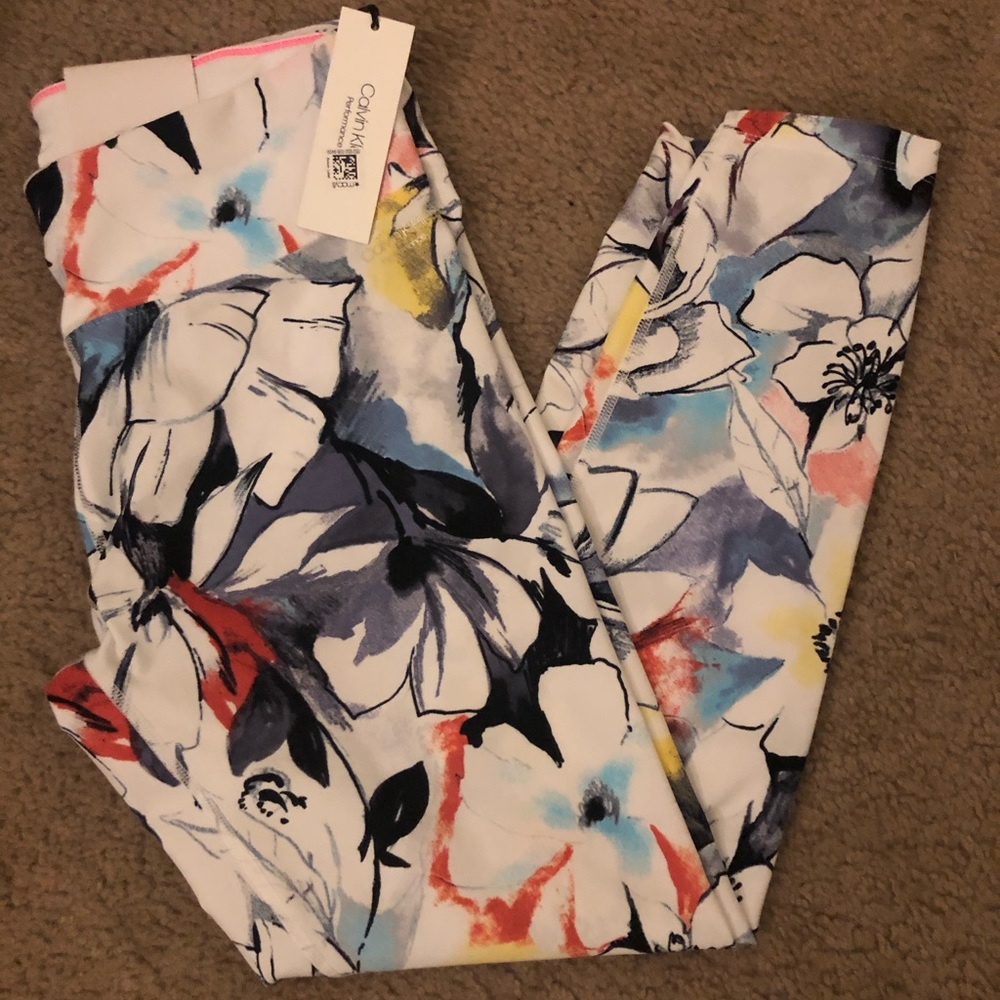 New Woman’s Calvin Klein Leggings